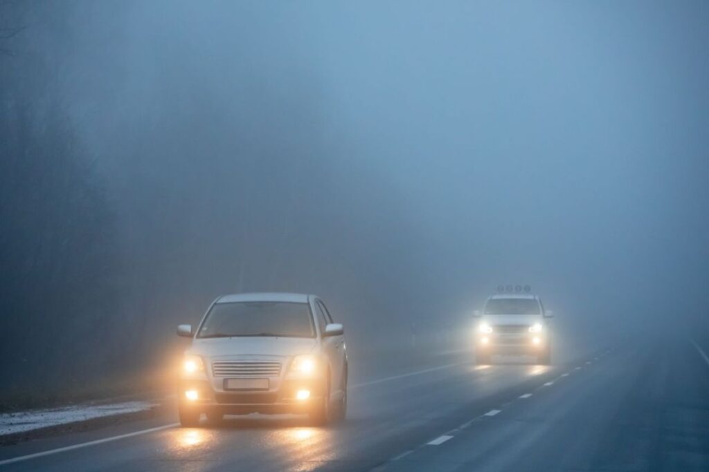 Conducir con Niebla: Consejos, peligros y precauciones
