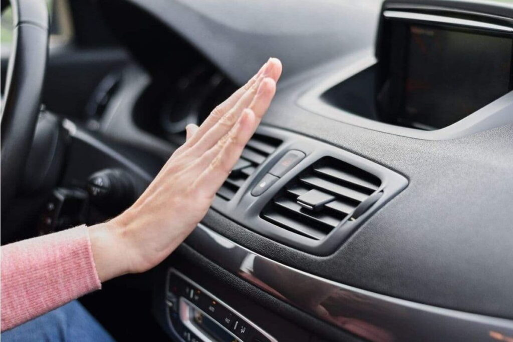 Consejos para calentar el coche en días de frio