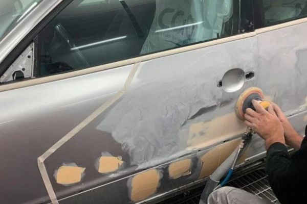 Paso a paso de reparación de chapa y pintura en Ávila